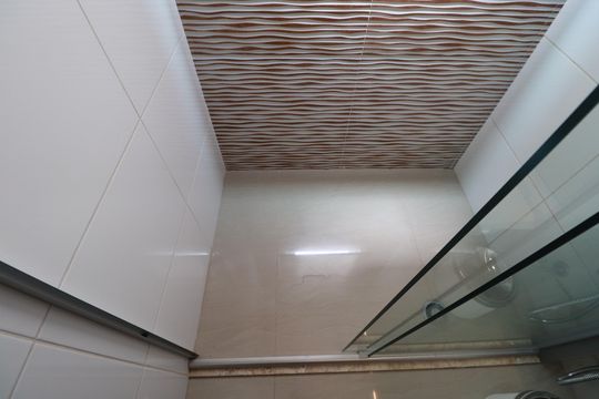 Banheiro suite 2 de apartamento para alugar com 2 quartos, 87m² em Subsetor Sul - 7 (s-7), Ribeirão Preto