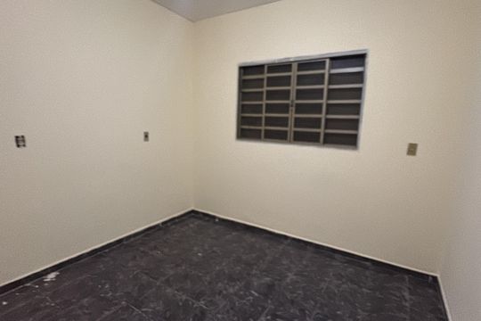 Casa para alugar com 1 quarto, 70m² em Jardim Ana Lúcia, Goiânia