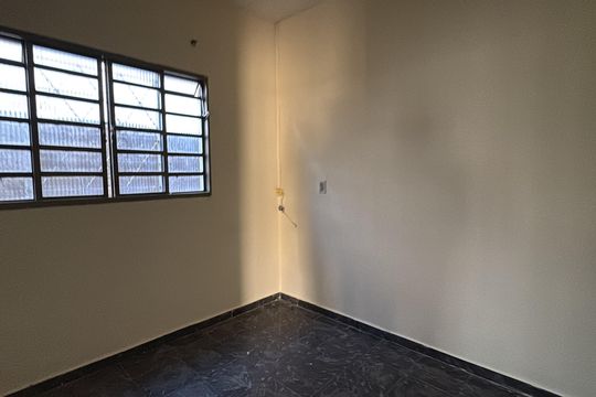 Casa para alugar com 2 quartos, 60m² em Jardim Ana Lúcia, Goiânia