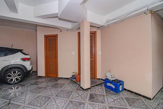 Depósito de apartamento para alugar com 3 quartos, 131m² em São João, Porto Alegre