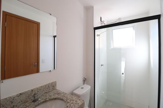 Banheiro Social de apartamento para alugar com 2 quartos, 49m² em Grand Ville, Uberlândia