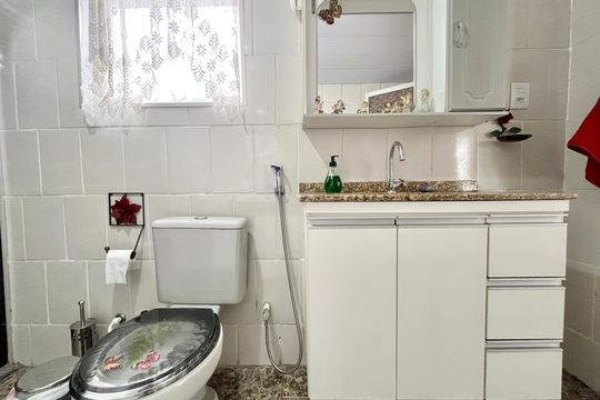 Casa para alugar com 4 quartos, 220m² em Colégio Batista, Belo Horizonte