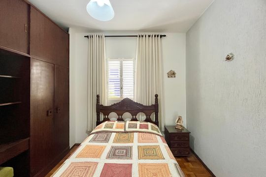 Casa para alugar com 4 quartos, 220m² em Colégio Batista, Belo Horizonte