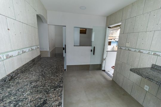 Cozinha de casa para alugar com 3 quartos, 110m² em Cosmos, Rio de Janeiro