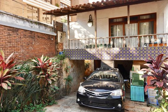 Garagem de casa à venda com 5 quartos, 386m² em Serra, Belo Horizonte