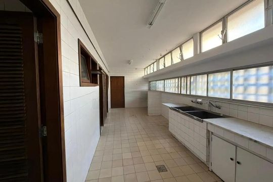 Área de serviço de apartamento para alugar com 4 quartos, 380m² em Serra, Belo Horizonte