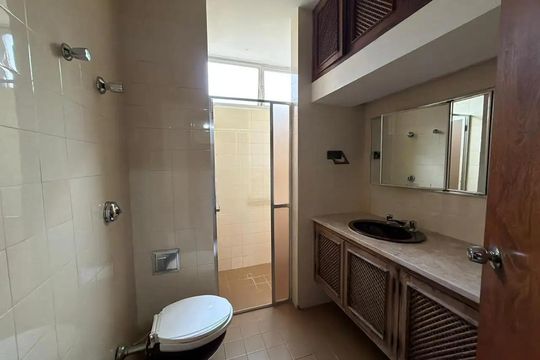 Banheiro 2 de apartamento para alugar com 4 quartos, 380m² em Serra, Belo Horizonte