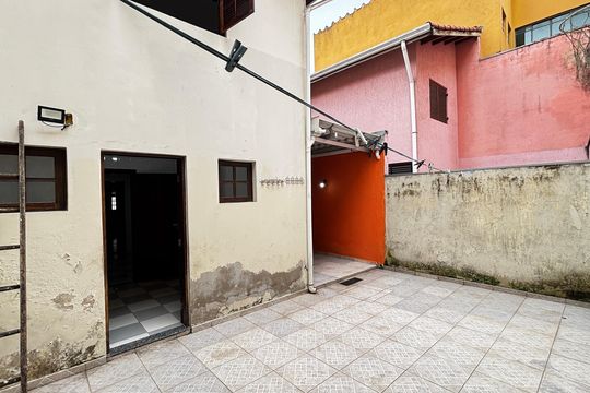 Quintal de casa à venda com 3 quartos, 178m² em Vila Helena, Santo André