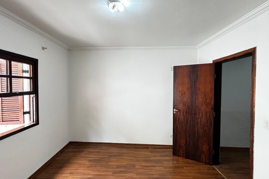 Quarto 2 de casa à venda com 3 quartos, 178m² em Vila Helena, Santo André