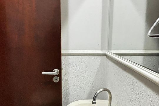 Lavabo de casa à venda com 3 quartos, 178m² em Vila Helena, Santo André