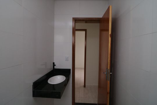 Banheiro de apartamento à venda com 2 quartos, 52m² em Parque Independencia, São Paulo
