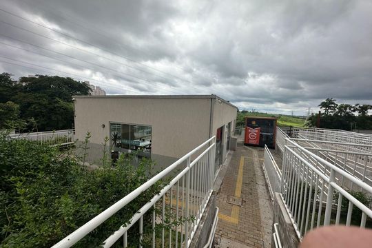 Área externa de apartamento para alugar com 2 quartos, 47m² em Jardim das Cerejeiras, Campinas