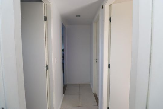 Corredor de apartamento para alugar com 3 quartos, 126m² em Patamares, Salvador