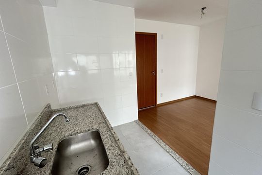 Cozinha de apartamento à venda com 2 quartos, 52m² em Encantado, Rio de Janeiro