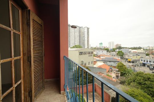 Sacada de casa para alugar com 4 quartos, 345m² em Vila Sacadura Cabral, Santo André