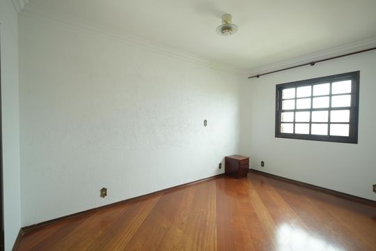 Quarto Suite 2 de casa para alugar com 4 quartos, 345m² em Vila Sacadura Cabral, Santo André