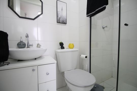 Banheiro de apartamento à venda com 1 quarto, 24m² em Vila Nova das Belezas, São Paulo