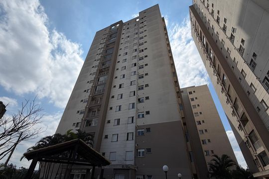Apartamento para alugar com 2 quartos, 65m² em Centro, Carapicuíba