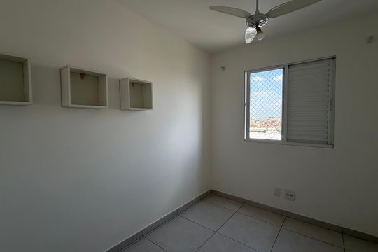 Apartamento para alugar com 2 quartos, 65m² em Centro, Carapicuíba