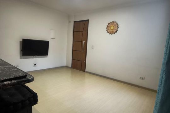 Sala de apartamento à venda com 2 quartos, 55m² em Cidade Satelite Santa Barbara, São Paulo