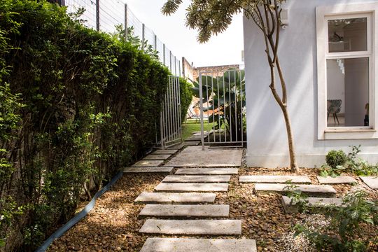 Quintal de casa para alugar com 3 quartos, 263m² em Butantã, São Paulo