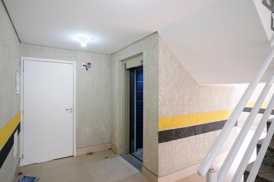 Elevador de apartamento à venda com 2 quartos, 50m² em Rudge Ramos, São Bernardo do Campo
