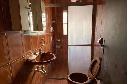 Banheiro de casa à venda com 5 quartos, 326m² em Vila Sonia, São Paulo
