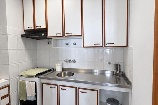 Cozinha de apartamento para alugar com 1 quarto, 65m² em Alphaville Industrial, Barueri