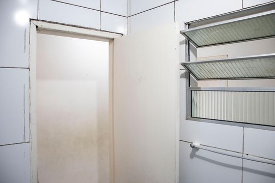 Banheiro de casa à venda com 2 quartos, 66m² em Itaquera, São Paulo