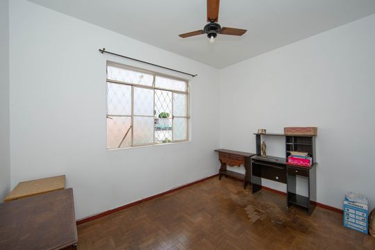 QUARTO1 de casa à venda com 3 quartos, 143m² em Carlos Prates, Belo Horizonte