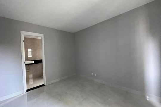 Suíte de apartamento para alugar com 2 quartos, 55m² em Jardim Maria Helena, Barueri