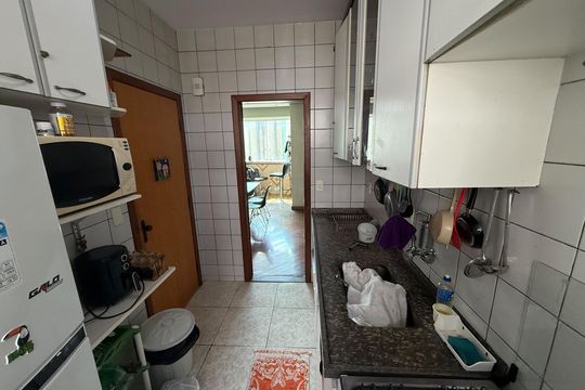 Cozinha de apartamento para alugar com 3 quartos, 90m² em Nova Suíça, Belo Horizonte