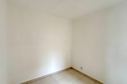 Quarto 1 de apartamento para alugar com 2 quartos, 35m² em Vila Itapoan, Guarulhos