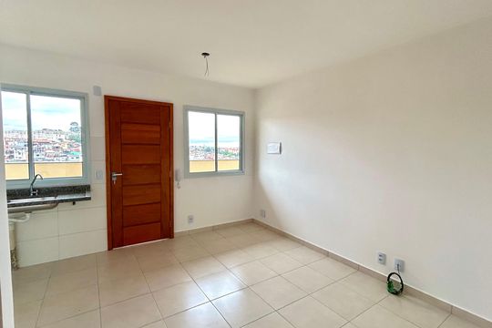Sala de apartamento para alugar com 2 quartos, 35m² em Vila Itapoan, Guarulhos