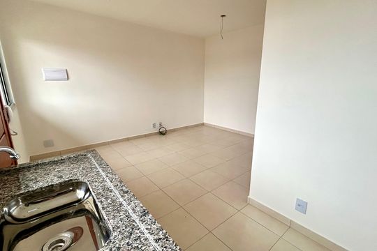 Cozinha de apartamento para alugar com 2 quartos, 35m² em Vila Itapoan, Guarulhos