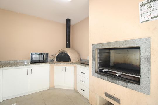 Área comum de apartamento para alugar com 2 quartos, 45m² em Jardim Helian, São Paulo