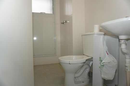 Banheiro de apartamento para alugar com 2 quartos, 82m² em Parque Esplanada, Embu das Artes