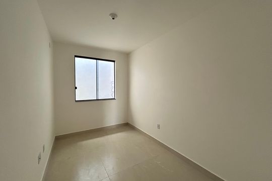 Casa à venda com 2 quartos, 100m² em Cândida Ferreira, Contagem