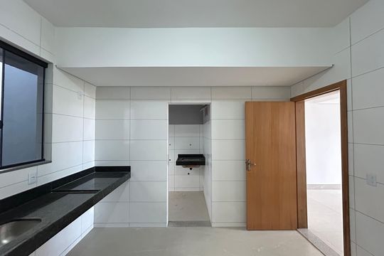 Casa à venda com 2 quartos, 100m² em Cândida Ferreira, Contagem