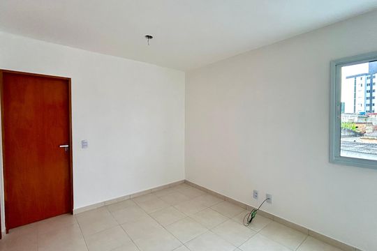 Sala de apartamento para alugar com 2 quartos, 35m² em Vila Itapoan, Guarulhos