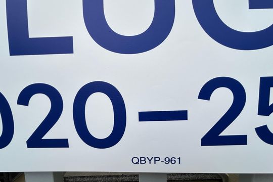 Código da placa QBYP-961 de apartamento para alugar com 2 quartos, 35m² em Vila Itapoan, Guarulhos