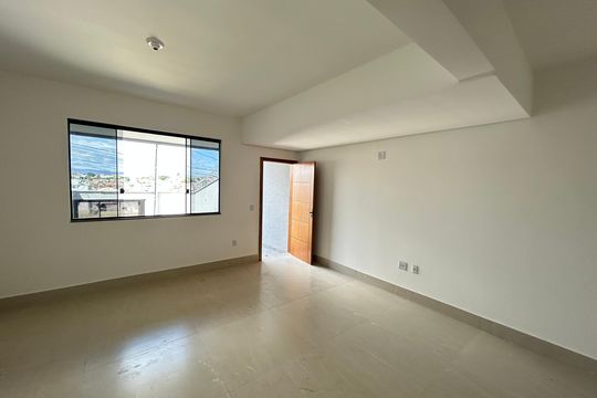 Casa à venda com 2 quartos, 100m² em Cândida Ferreira, Contagem