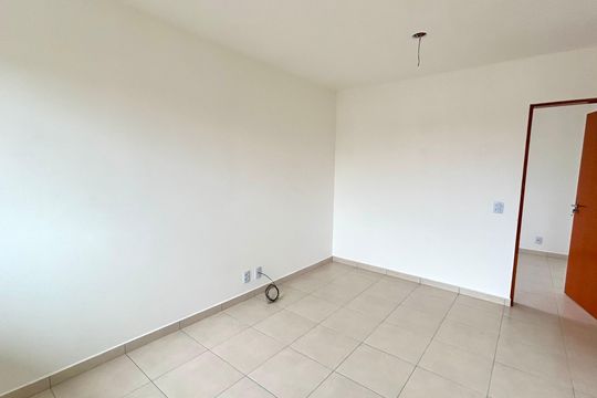 Sala de apartamento para alugar com 2 quartos, 35m² em Vila Itapoan, Guarulhos