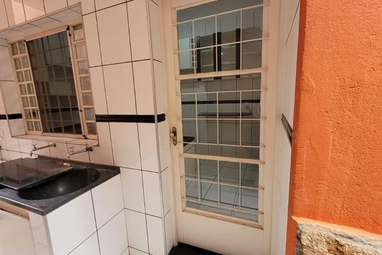 Área de serviço de casa à venda com 3 quartos, 220m² em Tirol, Contagem