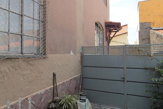 Hall de Entrada de casa à venda com 3 quartos, 58m² em Santa Amelia, Belo Horizonte
