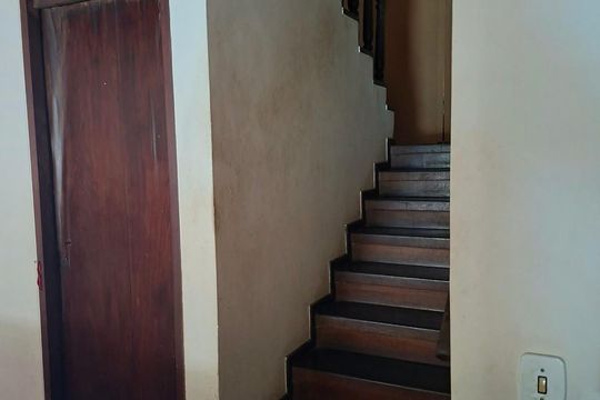 Corredor de casa de condomínio à venda com 5 quartos, 800m² em Freguesia (Jacarepaguá), Rio de Janeiro