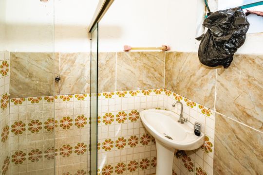 Banheiro Social de apartamento para alugar com 2 quartos, 50m² em Novo Progresso, Belo Horizonte