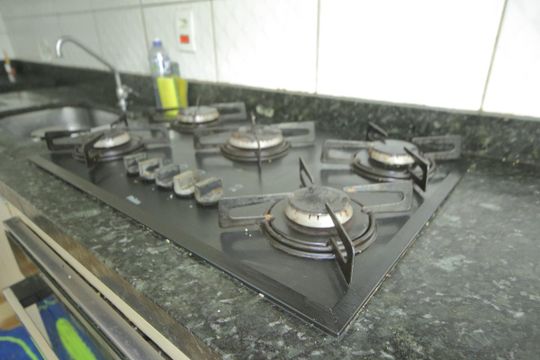 Cozinha  de apartamento à venda com 2 quartos, 52m² em Jardim Silvina, São Bernardo do Campo