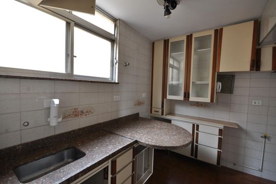 Cozinha de apartamento à venda com 2 quartos, 65m² em Vila Constança, São Paulo