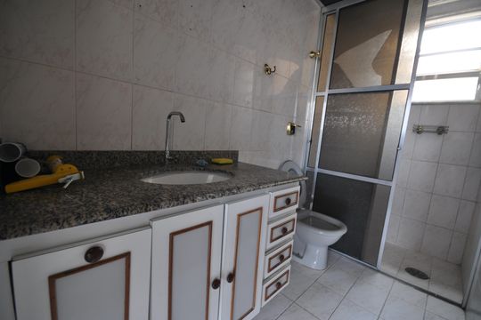 Banheiro do Quarto Suíte de apartamento à venda com 2 quartos, 65m² em Vila Constança, São Paulo